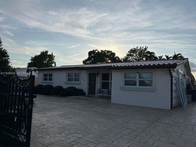 Photo - 3520 SW 104th Ave