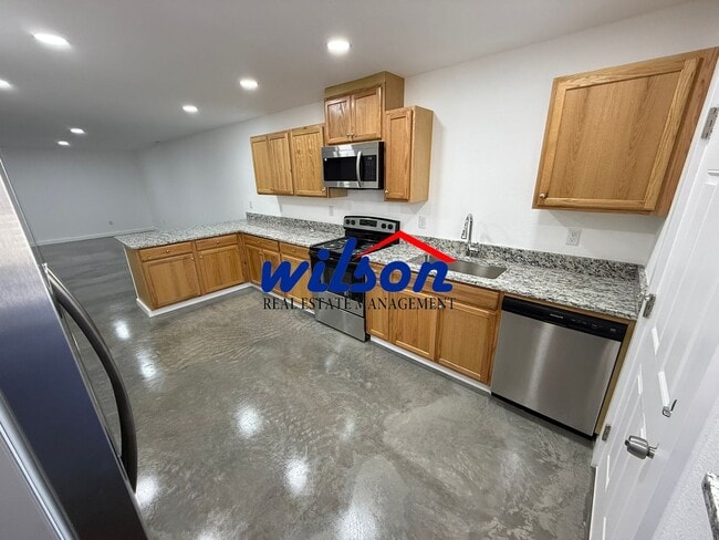 Building Photo - 2507-2509 S 47th Ave Unit 2507 Rental