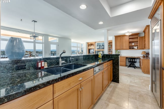Photo - Elegant Riverfront Condo with Panoramic Vi...