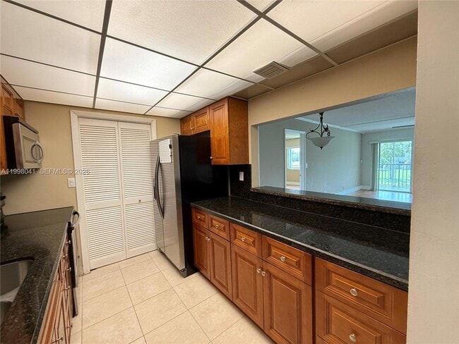 Photo - 120 Lakeview Dr Unit 209