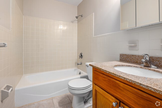 2BR, 1BA - 1,063SF - Bathroom