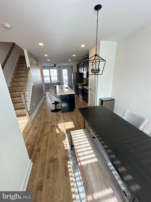 Photo - 127 Capital Ct