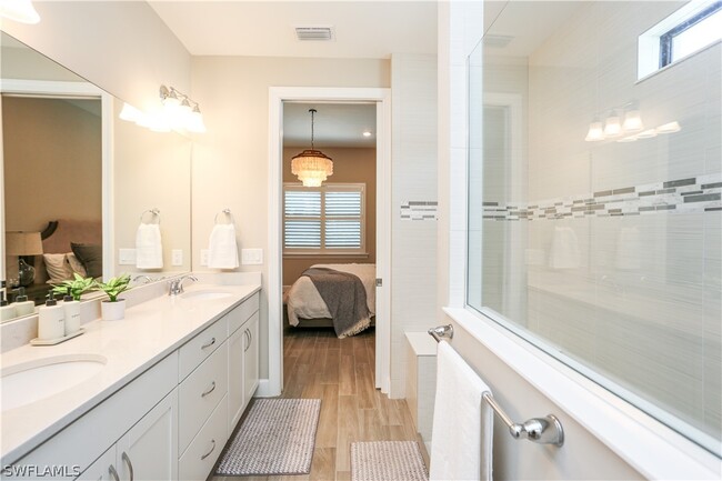 Photo - 9716 Everglades Dr