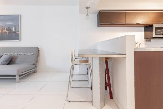 Photo - 2301 Collins Ave Unit 1023