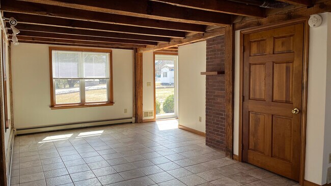 Abajo - 12 Willey St Unidad 10