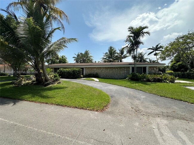 Building Photo - 5400 SW 63rd Ct