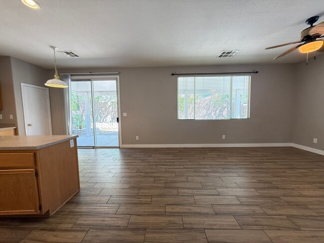 Photo - 9536 Sunshade Ct