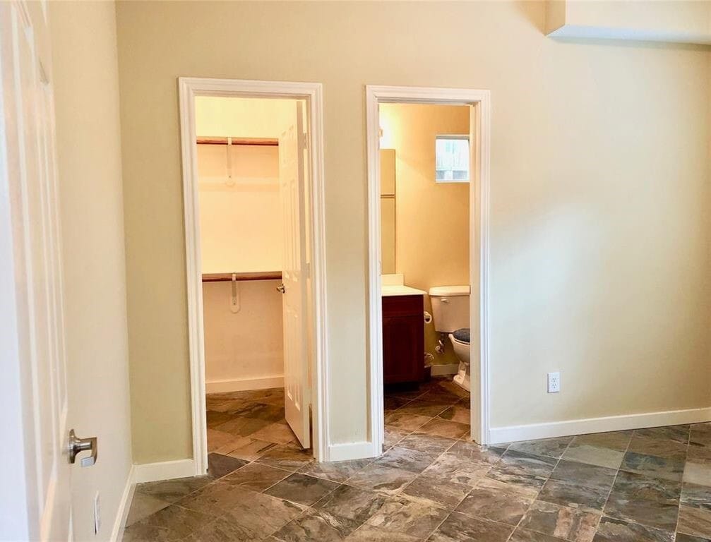 Photo - 918 W 26th St