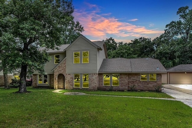 Building Photo - 696 Ravensworth Dr