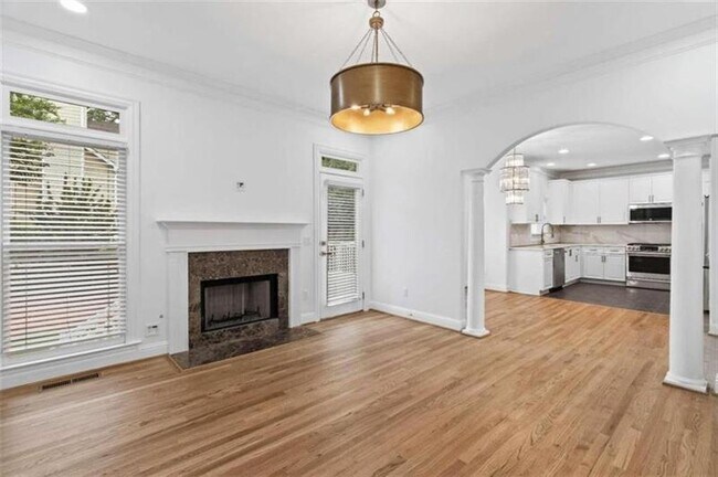 Photo - 1711 Summit Glen Ln NE