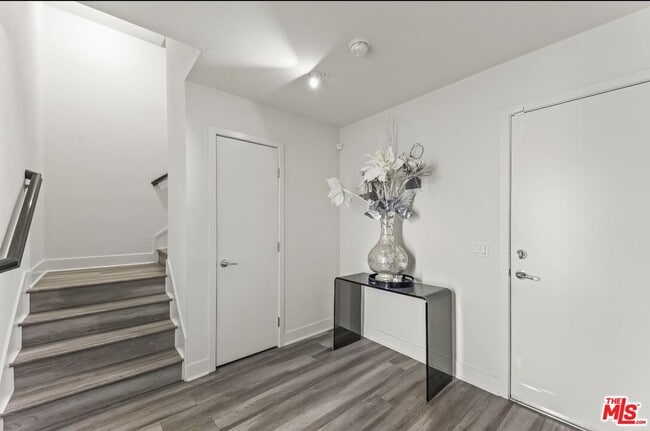 Photo - 2201 Polyscope Pl