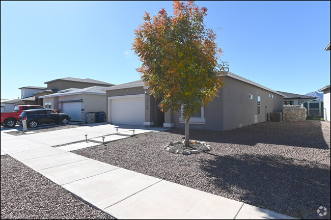 Building Photo - 12149 Mesquite Thorn Dr Rental