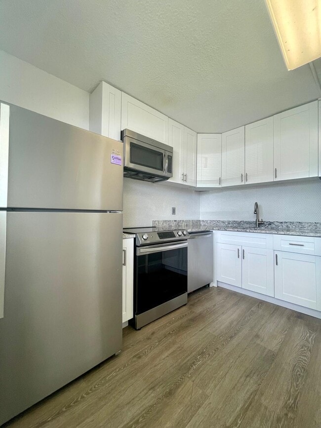 Photo - 651 NW 42nd Ct Unidad 118