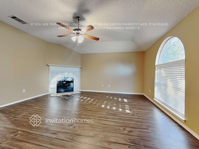 Photo - 2720 Briscoe Dr