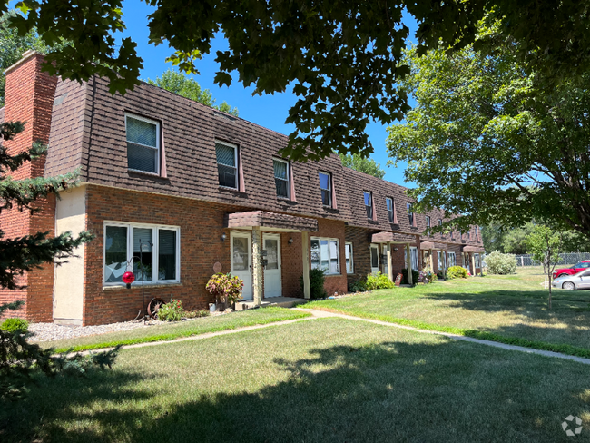 Building Photo - 810-824 Ronell St Rental