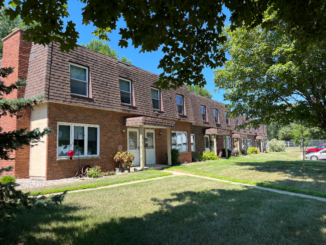 Building Photo - 810-824 Ronell St Rental