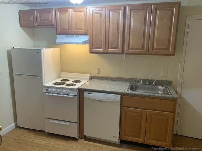 Photo - 181 Thorndike St Condo