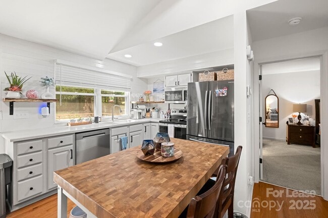 Photo - 8211 Park Vista Cir