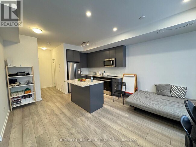 Photo - 22 Lytham Green Cir