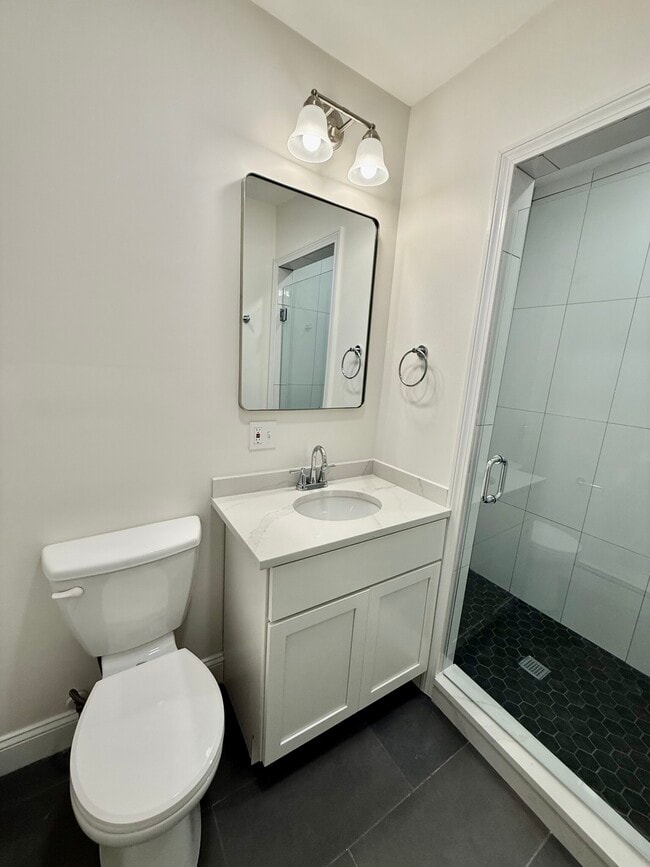 Photo - 342 Meridian St Unit 2