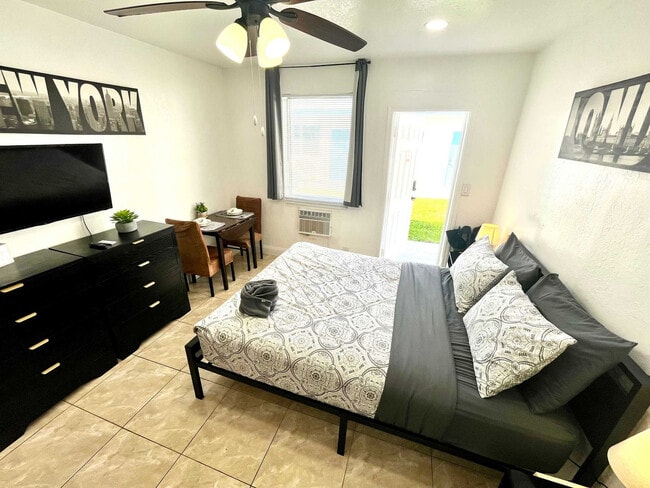 Photo - 338 Van Buren St Unidad SI FL1-ID1520226P