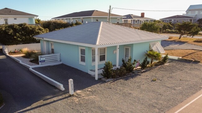 Photo - Off Season Coastal Cottage Between Decembe...