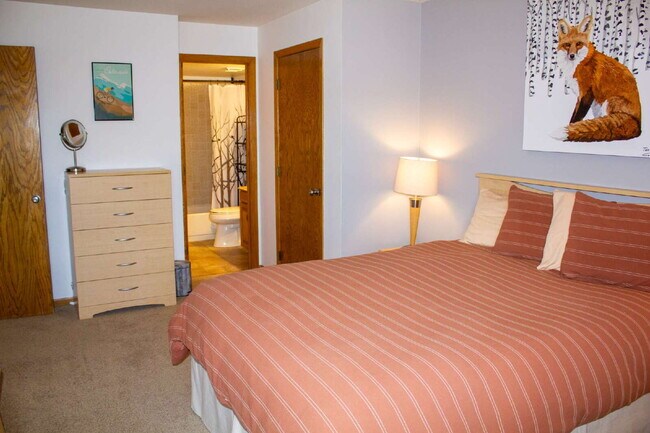 2 Bedroom, 2 Bathroom Rental in Buffalo Ridge, All Utilities Included!
