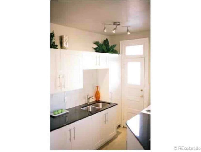 Photo - 1356 Pearl St Unit 211