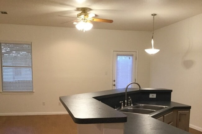 Kitchen Open to Living and Dining - 3104 Northwest Blvd Unit B