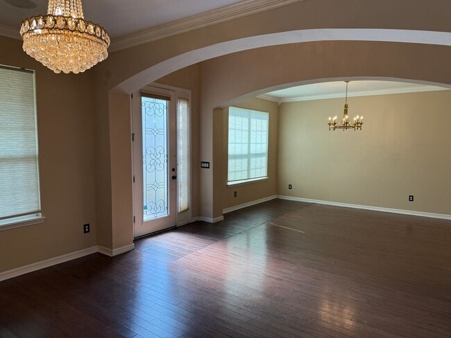 Photo - Gorgeous 5 bedrooms, 4 bath, 3 car garage single family home in Clermont