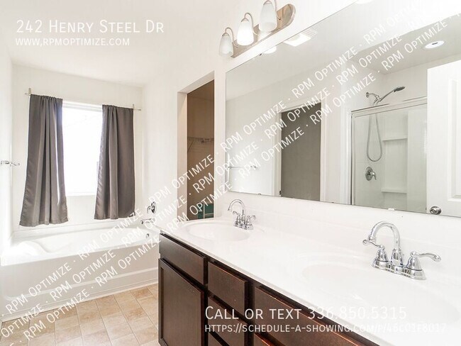Photo - 242 Henry Steel Dr