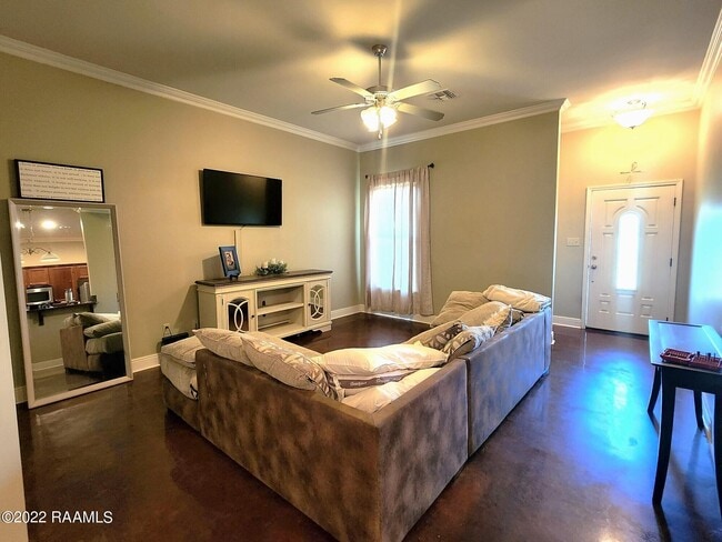304 Stoneridge Dr