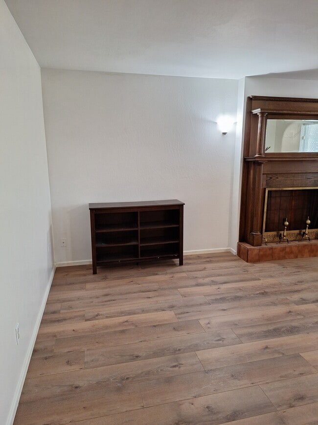 Photo - 8902 N 13th St