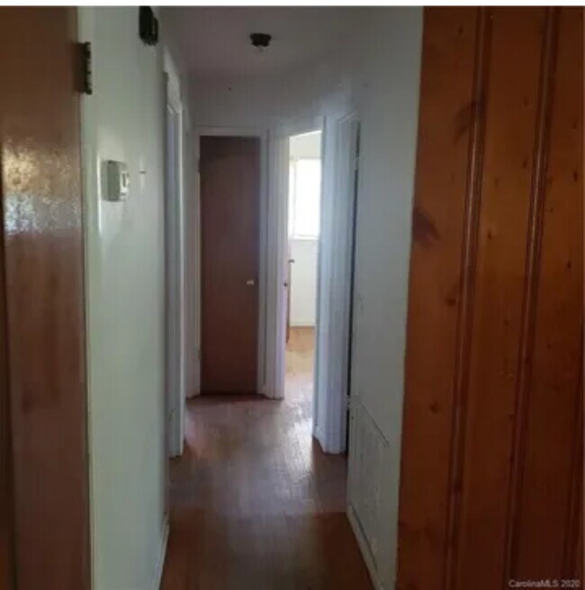 Photo - 1140 Old Charlotte Rd Unidad A