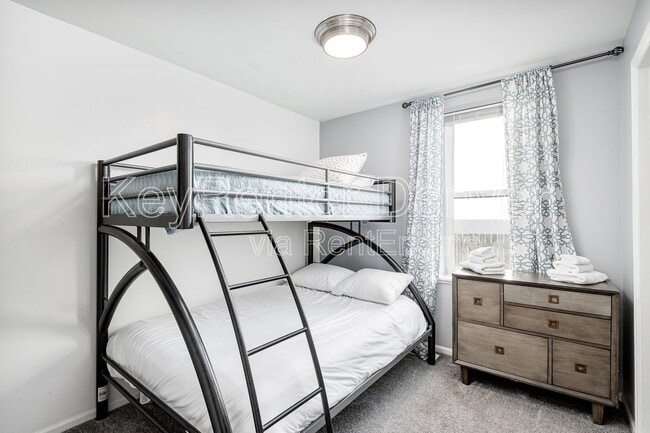 Photo - 2409 Tremont Pl