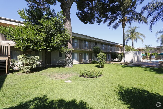 Photo - Courtyard Apartments