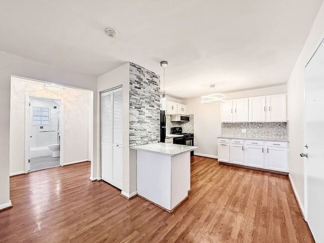 Photo - 6 Venice St Unit B3