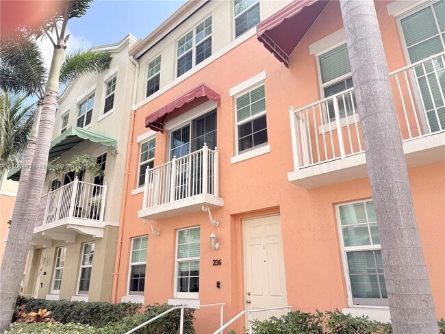 Photo - 236 Moorings Dr Townhome