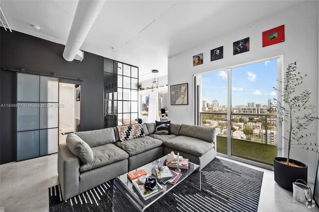 Building Photo - 10 SW South River Dr Unit 1512 Rental