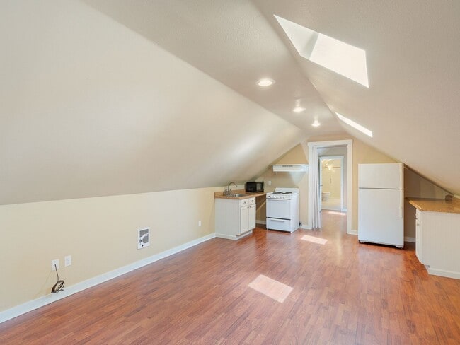 Photo - 2154 NW Everett St