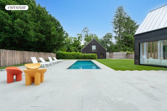 Photo - 47 Accabonac Rd