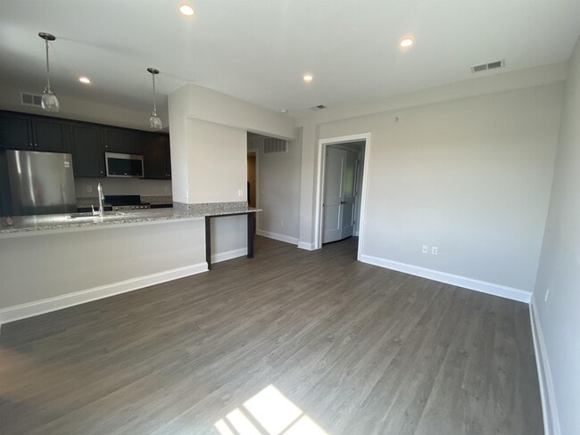 102 W Martin St Unit 45