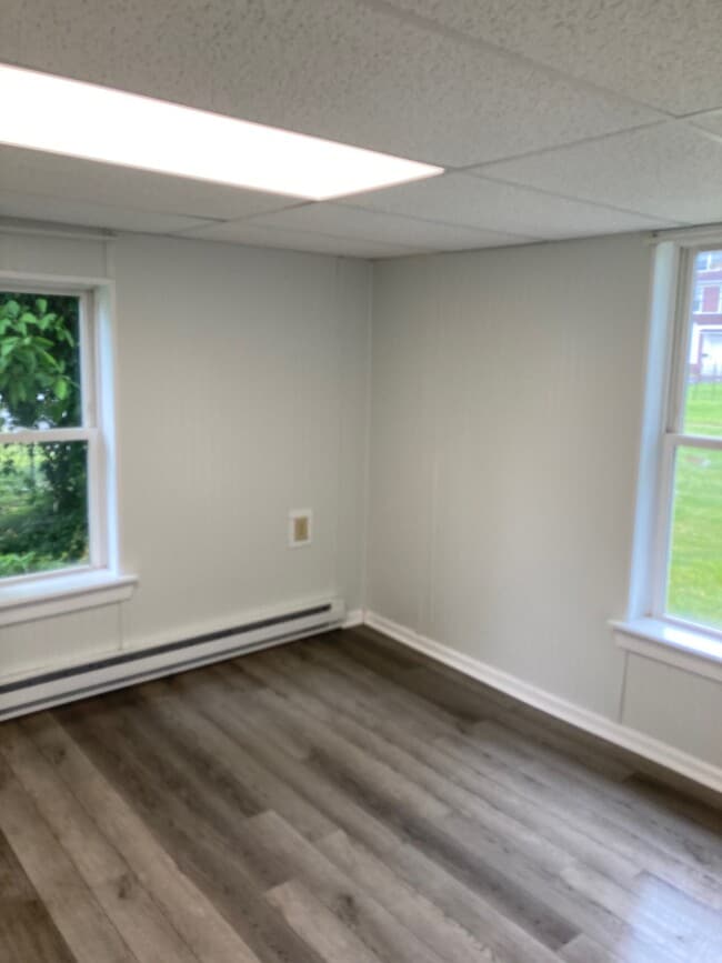 Photo - 347 1/2 Kingwood St