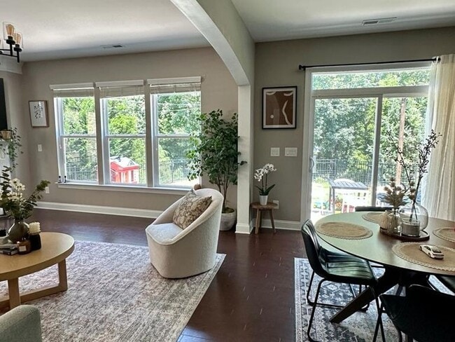 Photo - 3000 Fallondale Rd