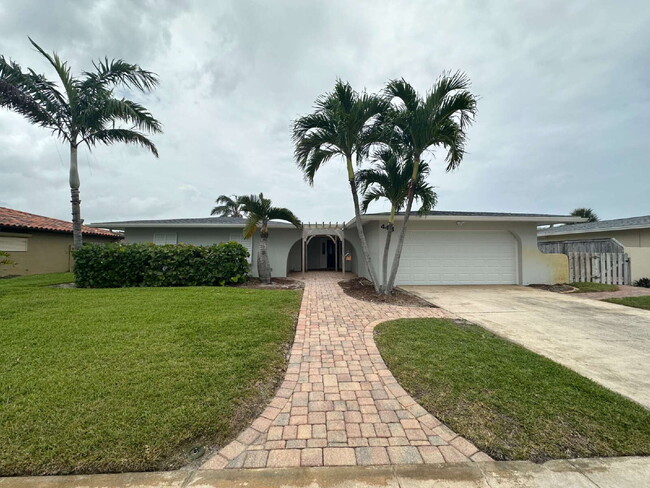 Direct Canal Front Home - Direct Canal Front Home