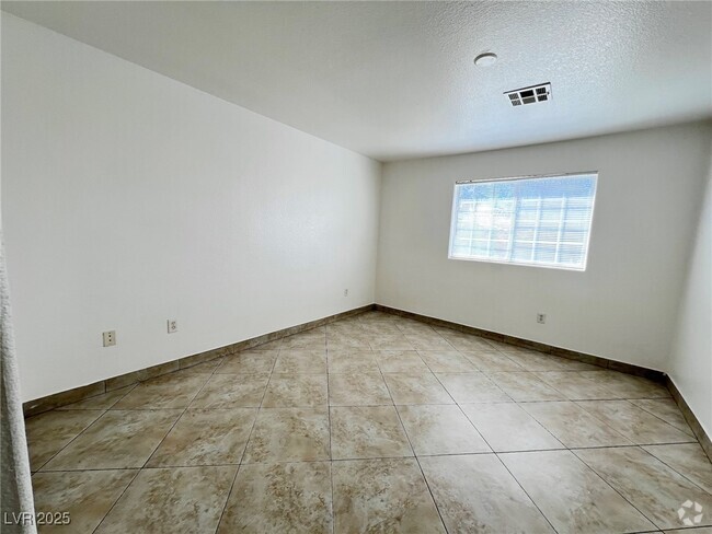 Building Photo - 4730 E Craig Rd Unit 2069 Rental
