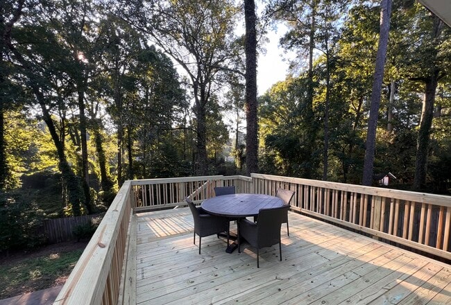 Photo - 1103 Palafox Dr NE