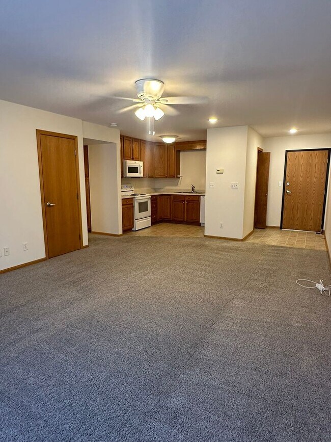 Photo - 2519 Bristol Dr Unit BR9-107