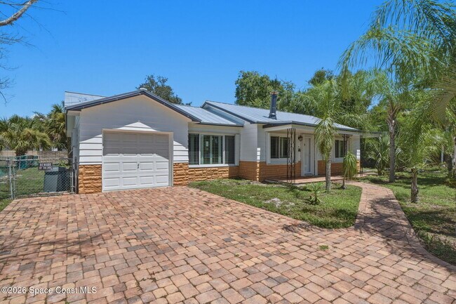 394 Royal Palm Dr