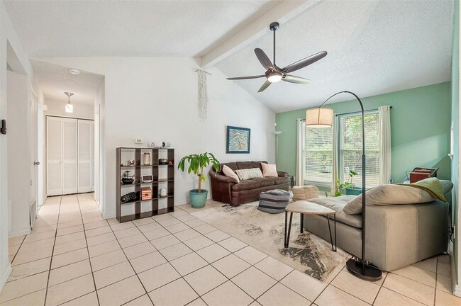 Photo - 2523 E Stassney Ln